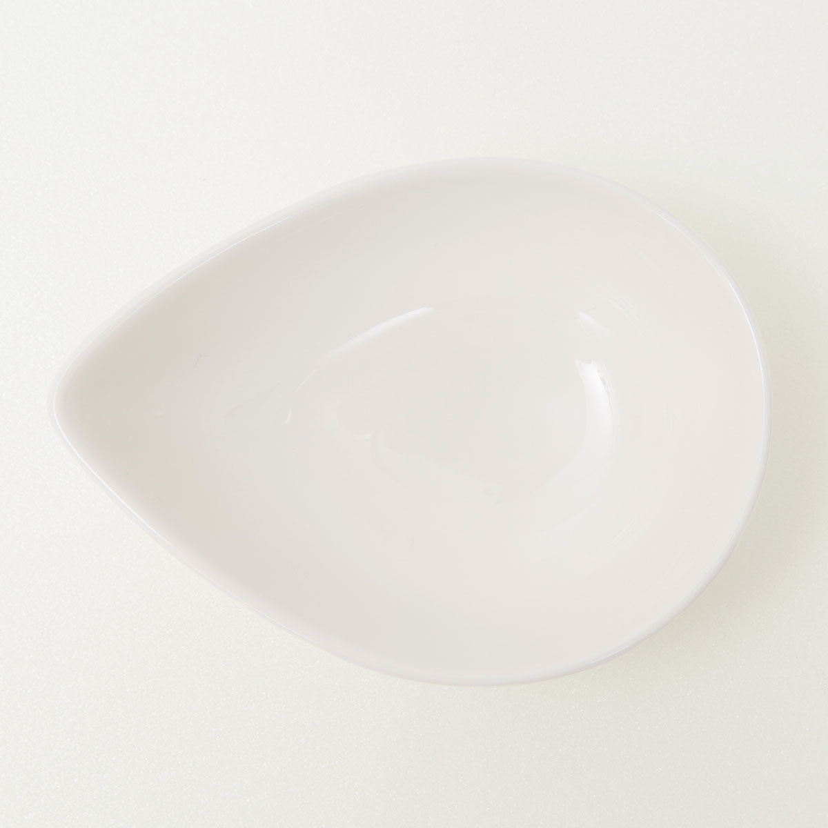 White Porcelain 11CM Teardrop Bowl