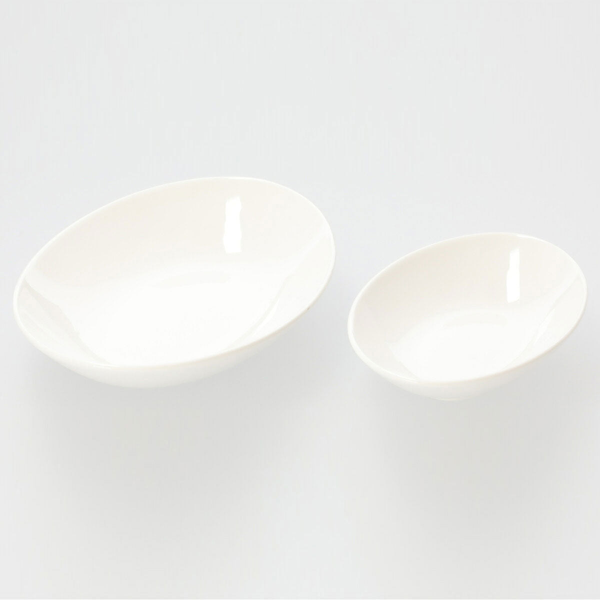 20CM White Porcelain Oval Bowl